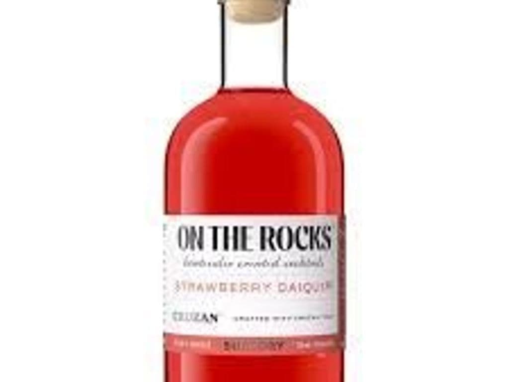 ON THE ROCKS Strawberry Daiquiri, 750ml