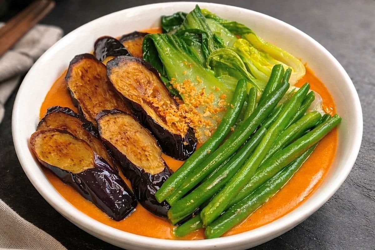 Kare-Kare - Beef (Peanut-based)