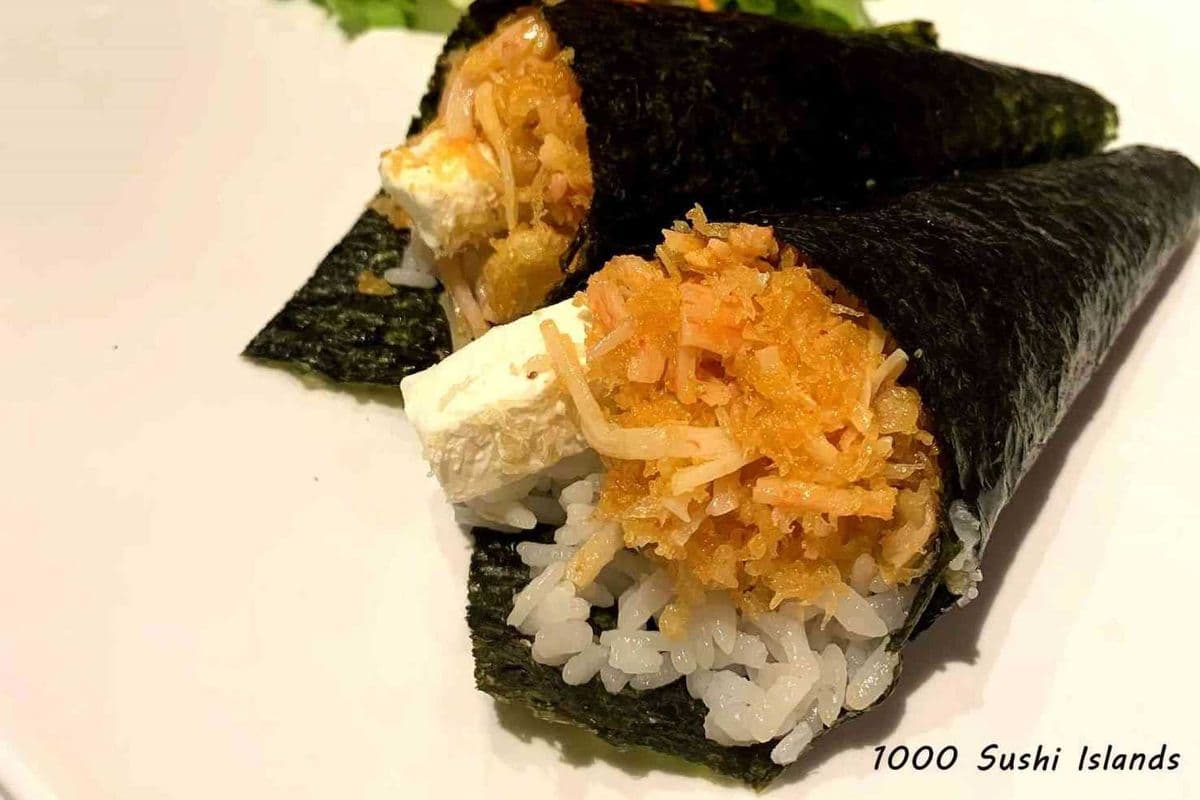 C17. Cream Cheese Spicy Crab Meat Hand Roll (2 pcs)
