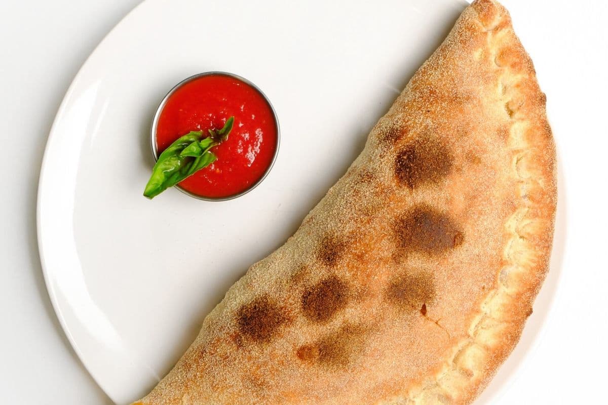 Calzone Classico
