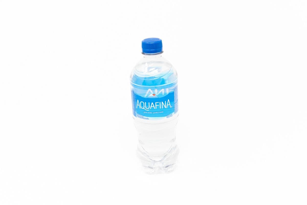Aquafina (591 ml)