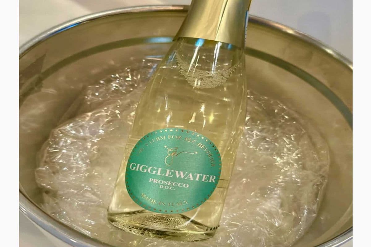 GIGGLEWATER PROSECCO (1 x 750ML)