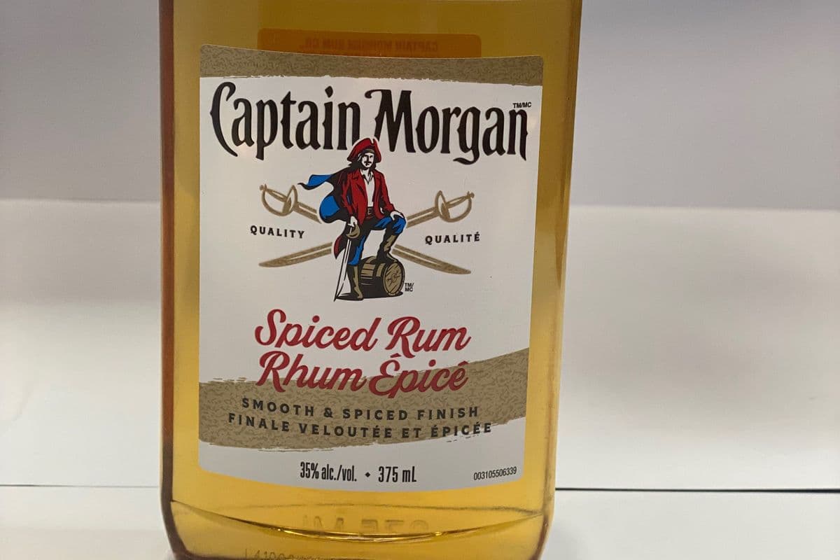 Captain Morgan Spiced Rum 375ml (1 x 375 ml)