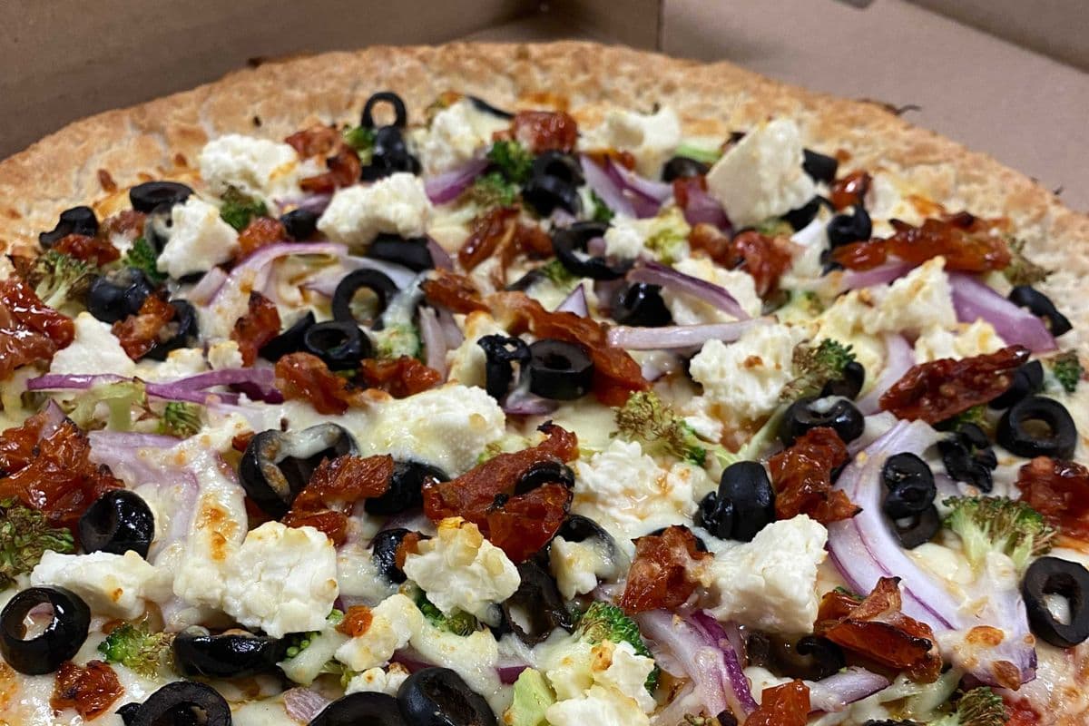 X-Large Mediterranean House Choice Pizza