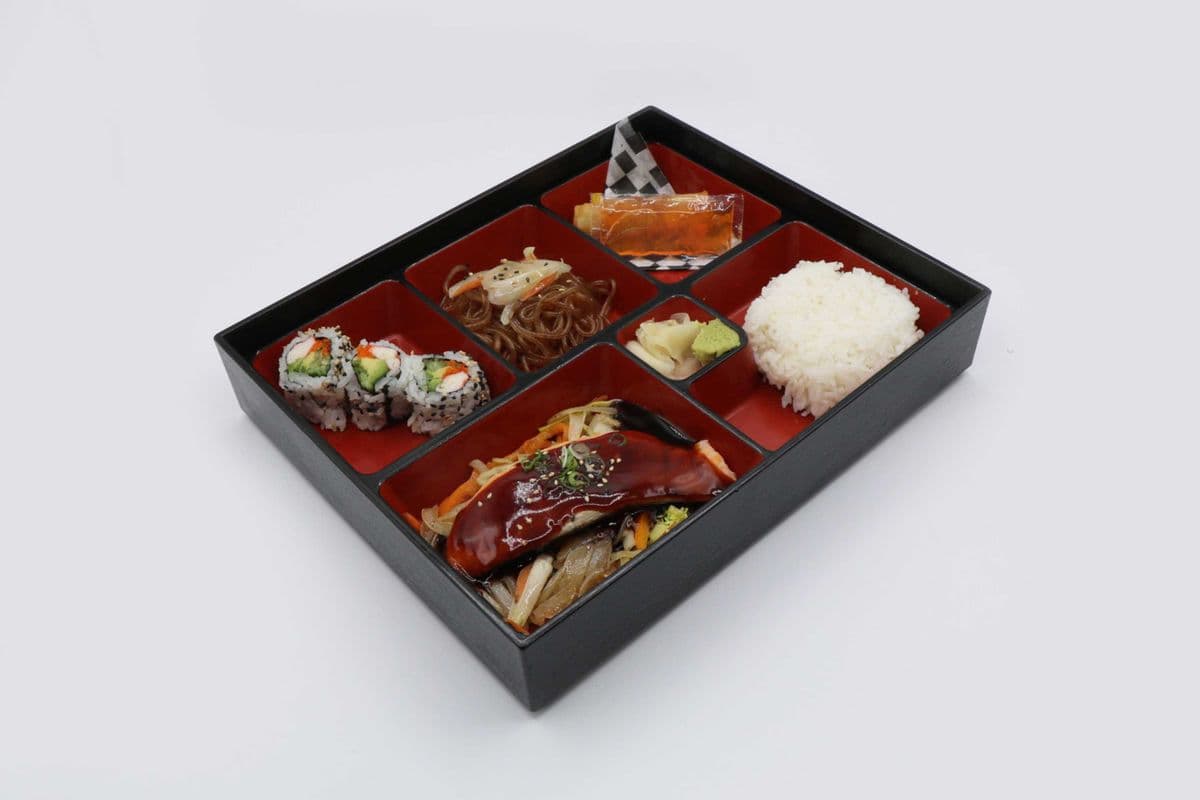 Bento Box 1 samon teriyaki