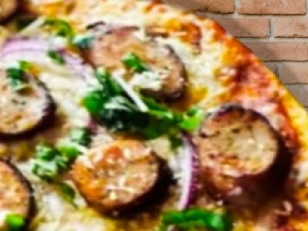 GARLIC SAUSAGE BRUNCH PIZZA 10"