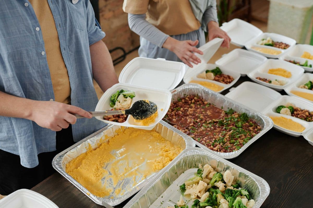 Select Starters & Tandoori half-tray?