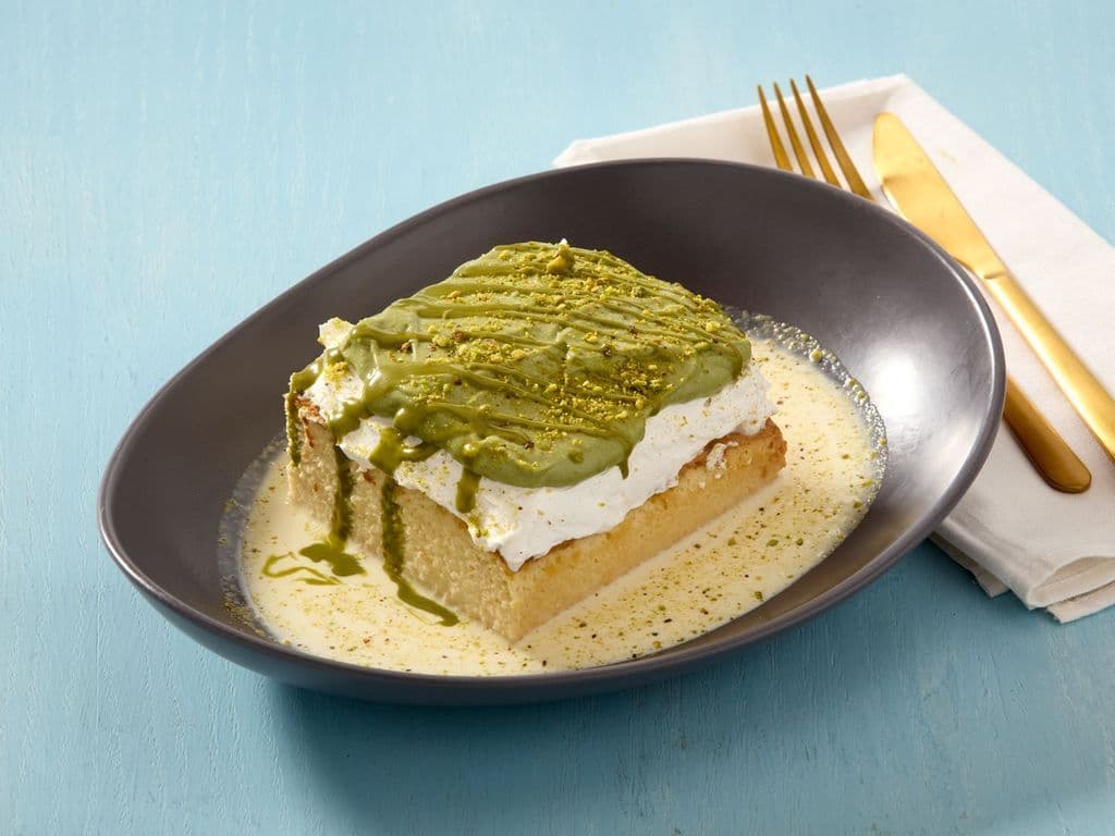 MilkCake-Pistachio