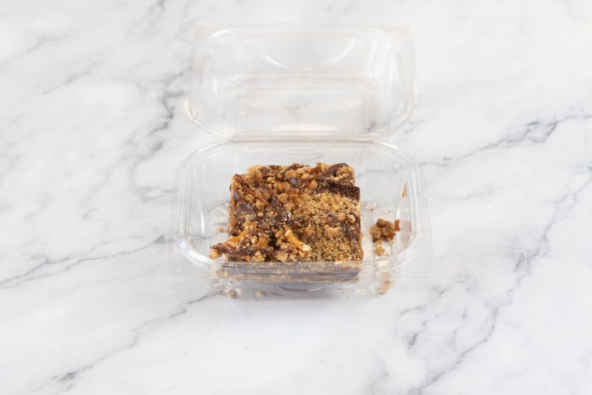 Salted Caramel Pretzel Brownies! Yes Please! (2 large brownie)