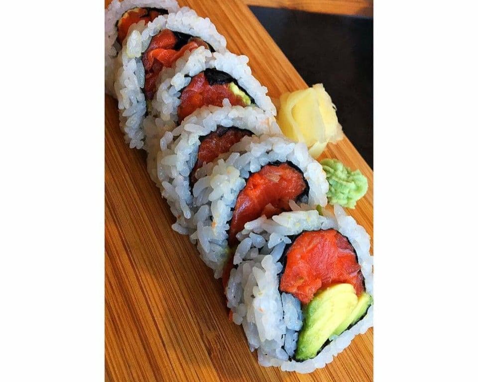 Sockeye Salmon & Avocado Roll