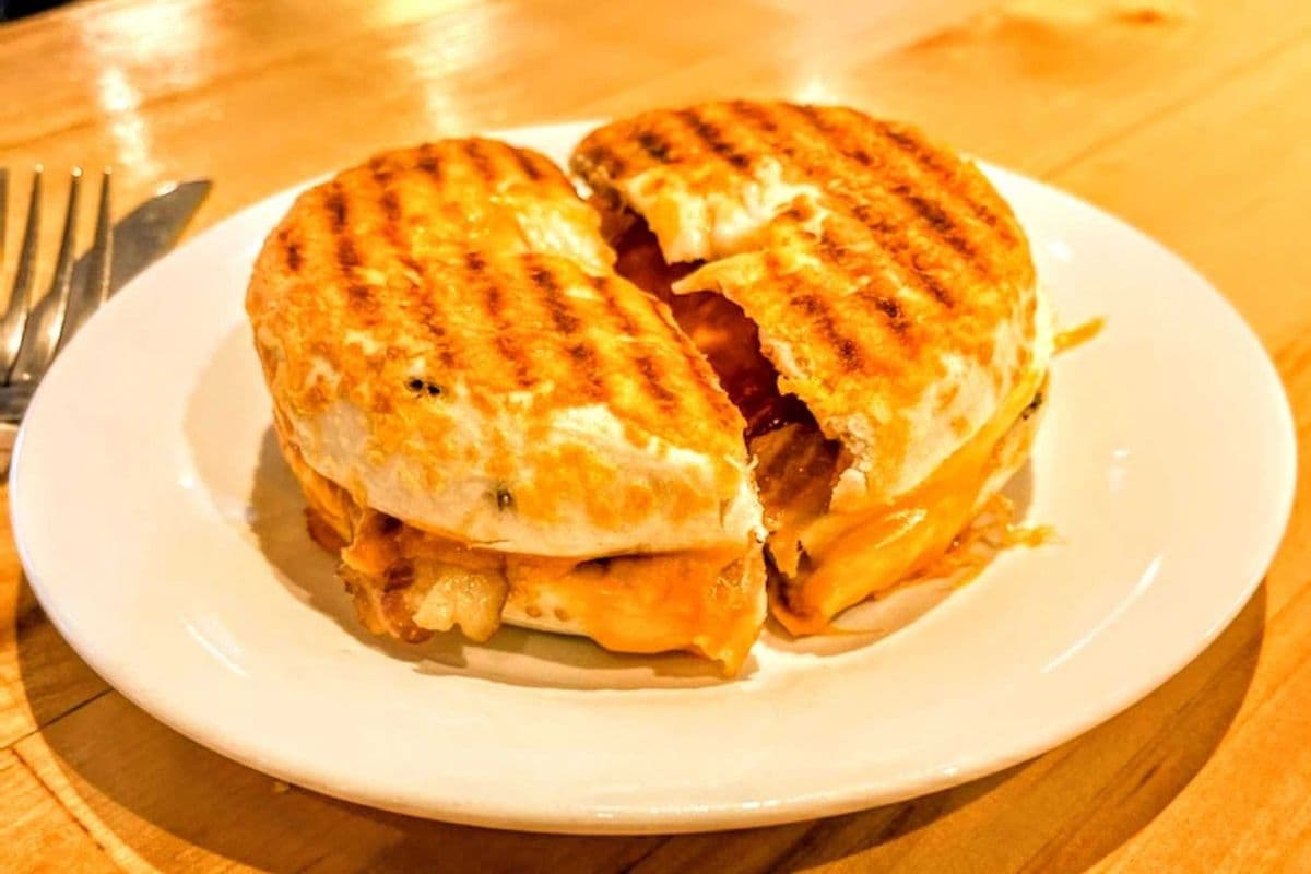 Breakfast Bagel Sandwich (GFO)