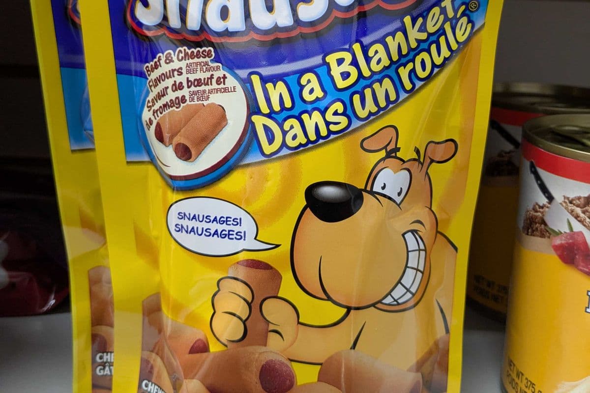 Snausages in a blanket beef and cheese flavor "for dogs" (196g) (2690 Cal)