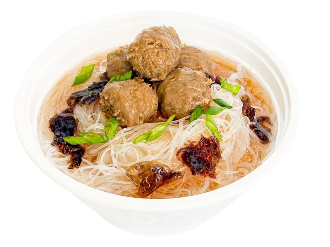 W5. Baby Noodle with Beef Ball / W5.牛丸汤粉