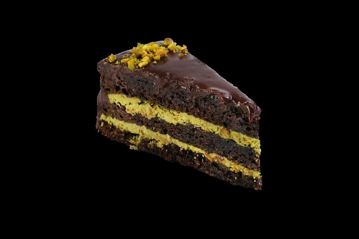 Dubai Chocolate Cake (400 Cal)