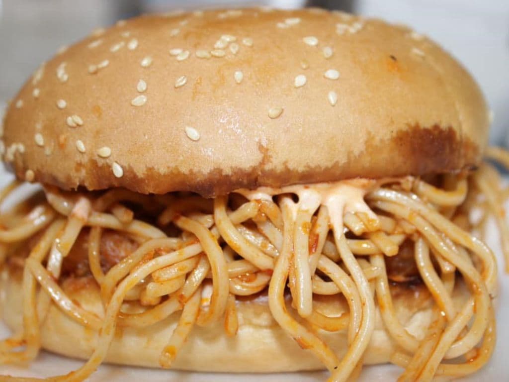 Noodle Burger