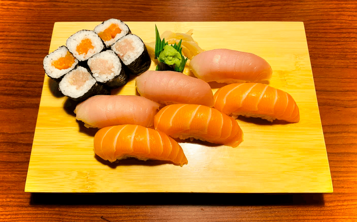 Tuna Salmon Combo (12 pcs)
