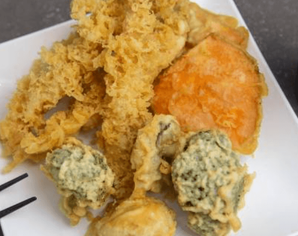 36. Assorted Tempura (10 pcs)