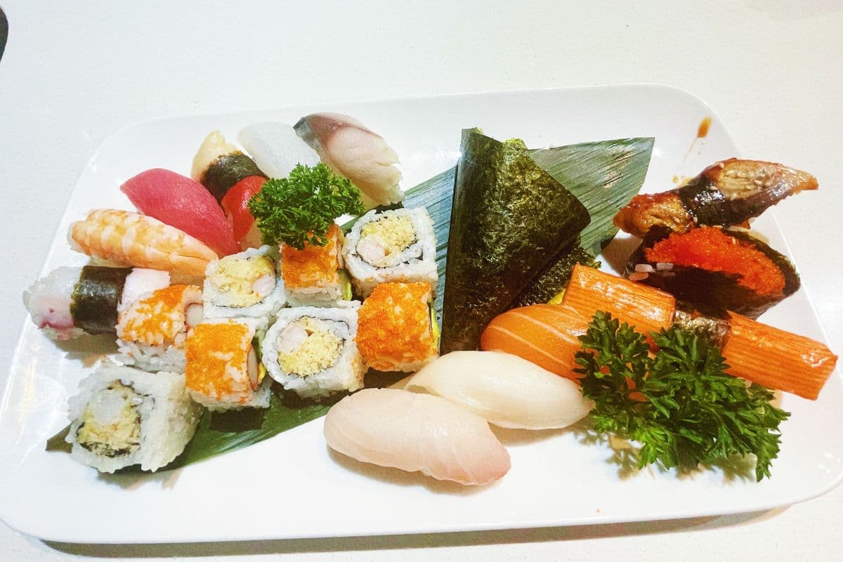 99. Sushi Winter Combo (21 pcs)