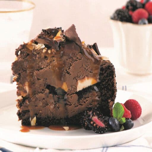 Colossal Chocolate Eruption Cheesecake / Colossal chocolate eruption cheesecake