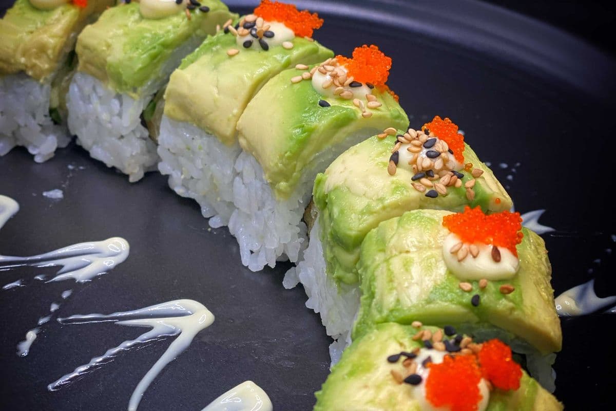 Caterpillar Roll (8 pcs)
