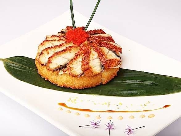 BBQ Eel Pizza