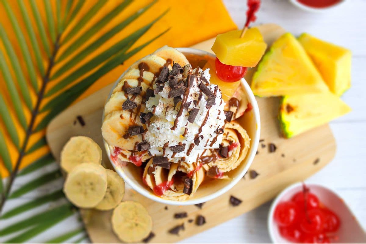 Tropical Banana Split (16 oz)