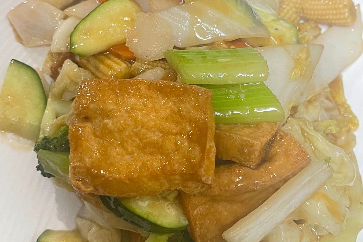 27. Stir Fried Mixed Vegetables and Tofu