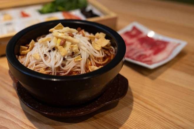 River Snail Noodle "Luosifen" / 蒙自螺蛳粉