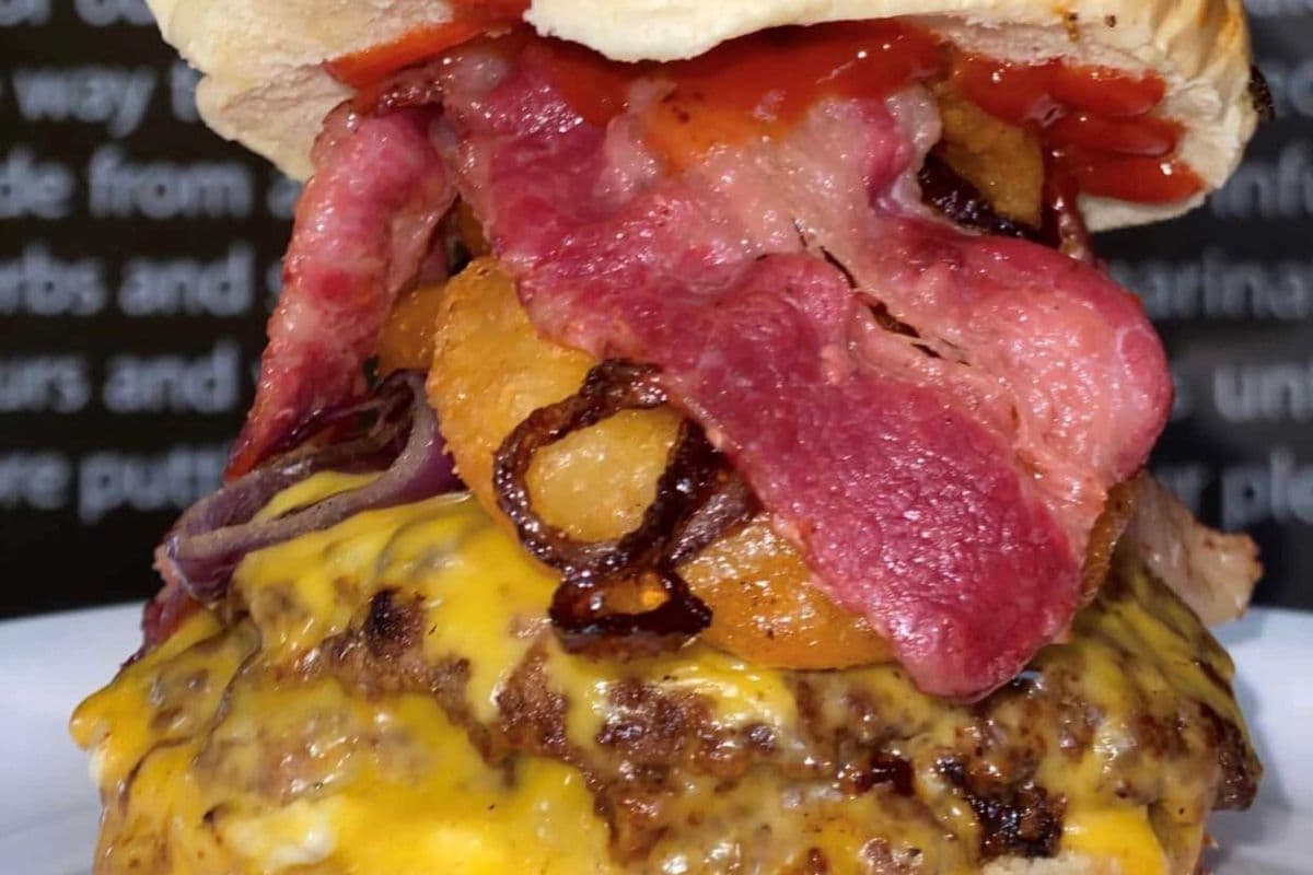 SMOKE HOUSE BURGER