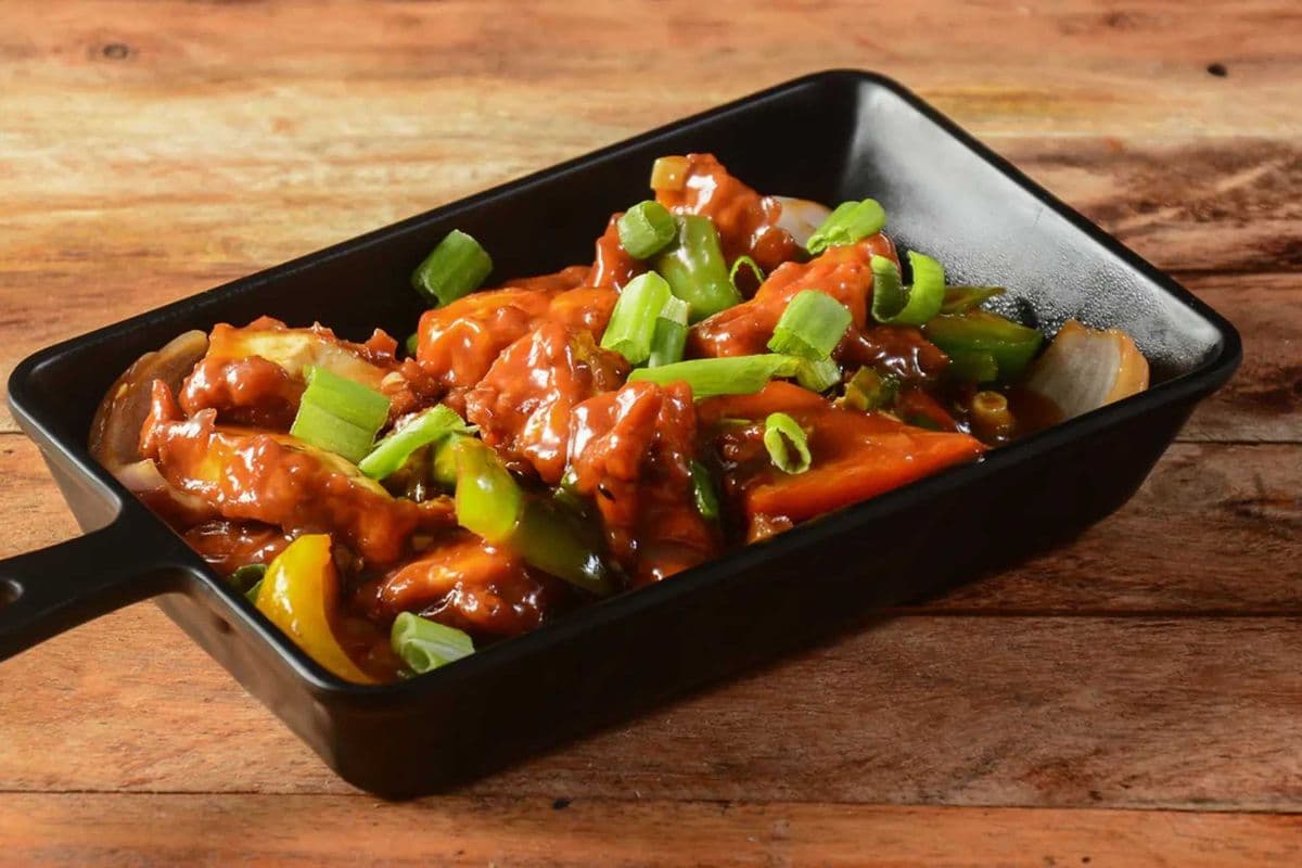 Chilli Soya Chaap (Dry or Gravy)