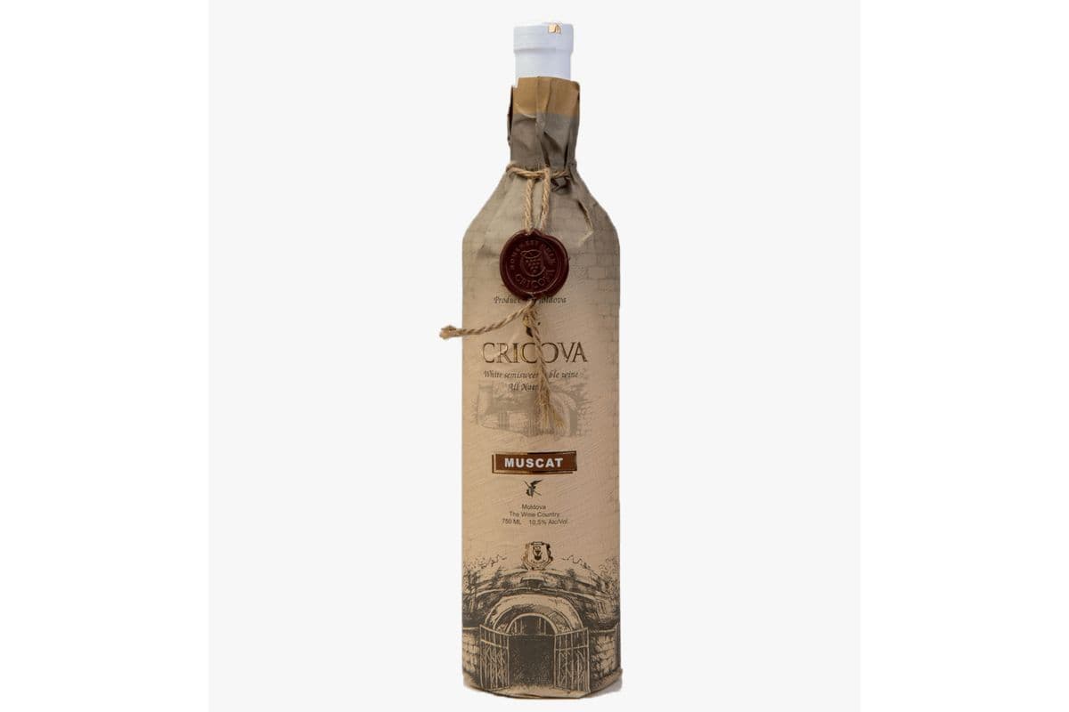Cricova Paper Wrap Muscat (750 ml) (1 x 750 ML)