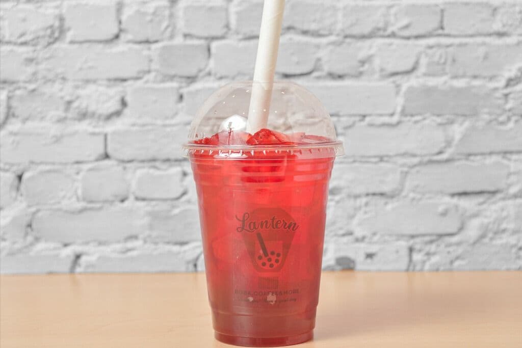 Strawberry Green Tea (500ml) (100 Cal)