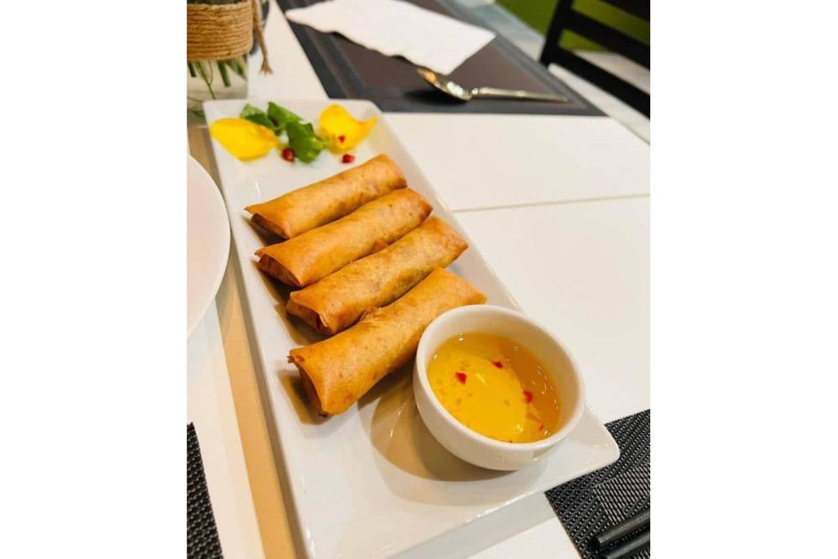 6. Vietnamese Fried Spring Rolls (4 Pcs) (“Nem” Rouleaux Imperiaux)