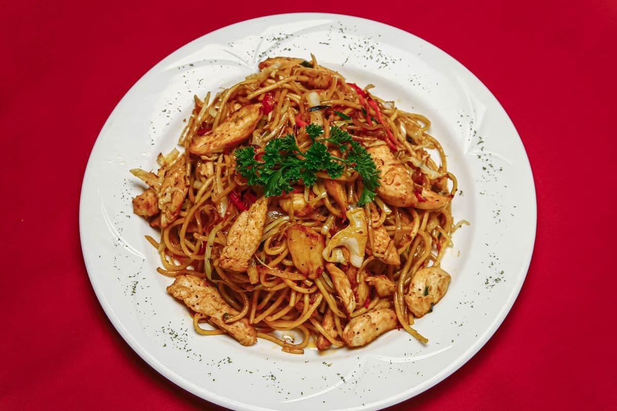 Regular Chicken Hakka Noodles