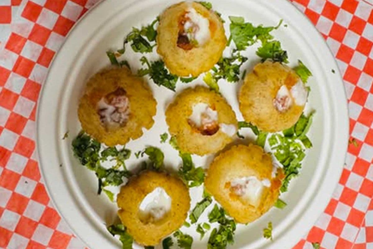 Gol Gappe (Pani Puri)