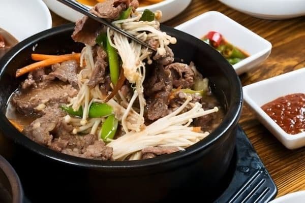 53. Ragout de bulgogi pour deux / Bulgogi Stew for Two