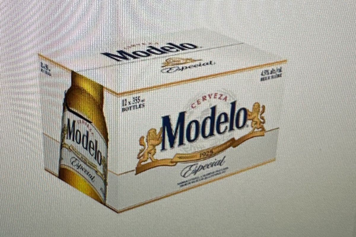 Modelo Especial 4.5% Beer (12 x 355 ml Bottles)