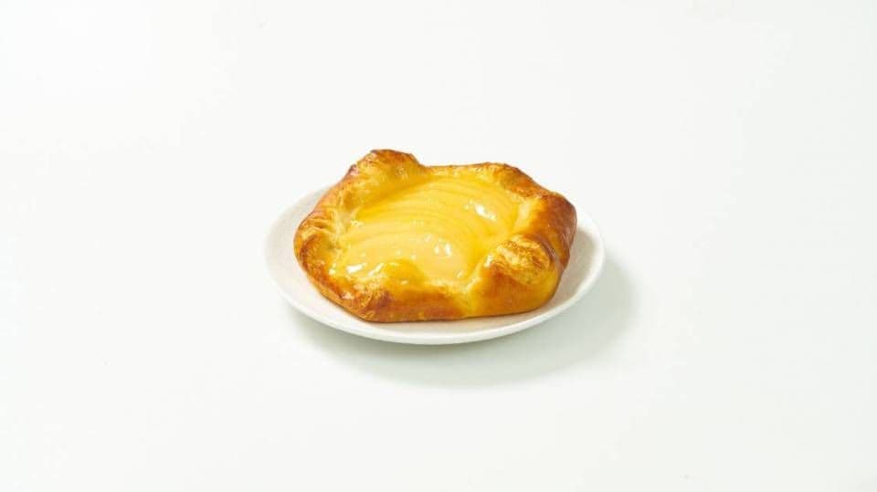 Danoise aux poires & amandes / Pear & almond danish