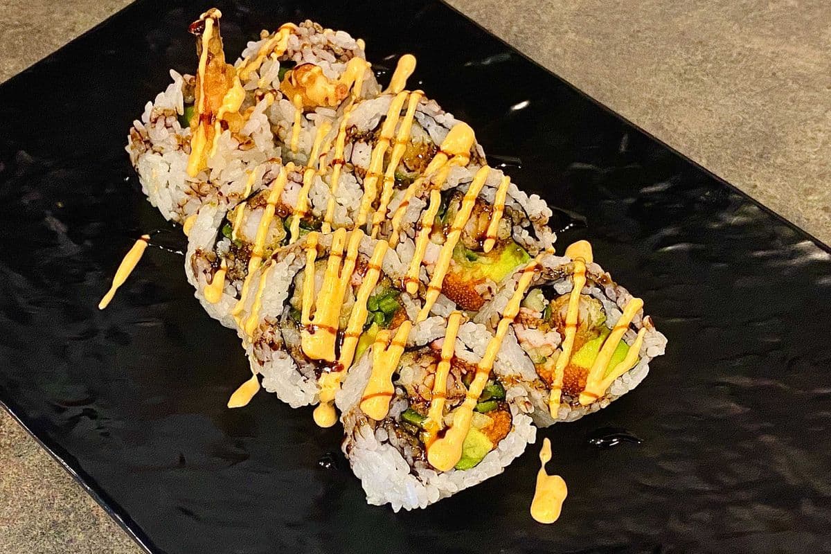 SR6. Spicy Dynamite Roll (8pcs)