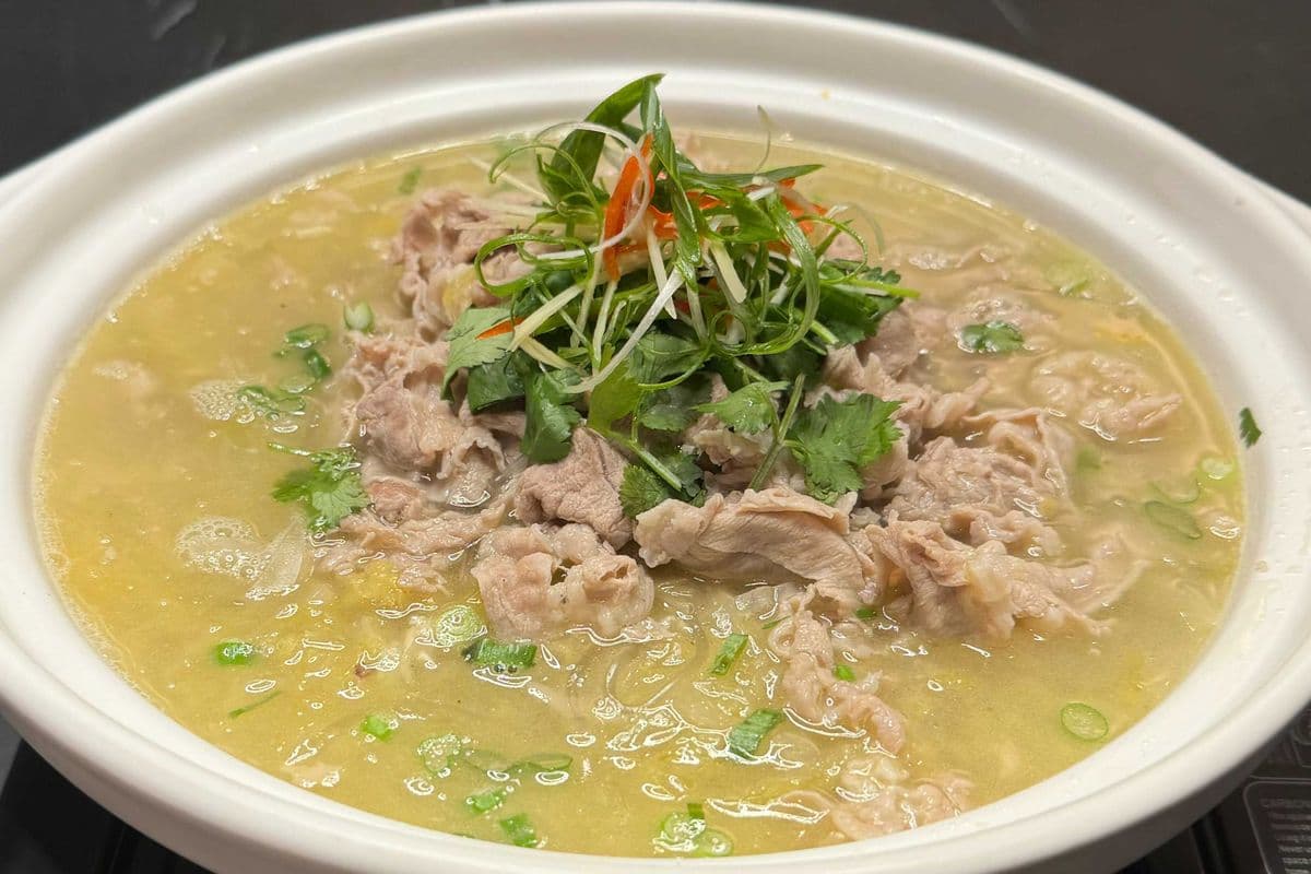 P14. Mom's Sauerkraut Mutton Pot 妈妈的酸菜羊肉煲