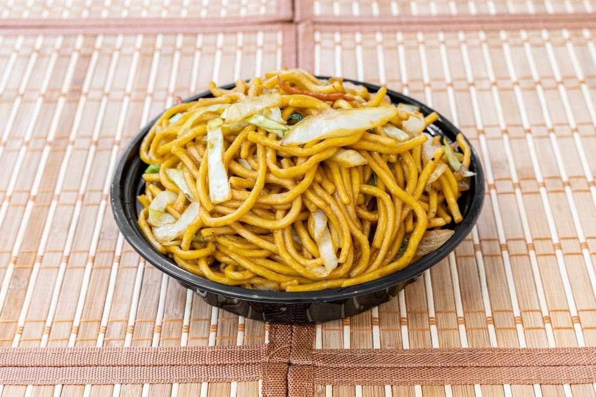 Vegetable Shanghai Noodle 上海粗炒