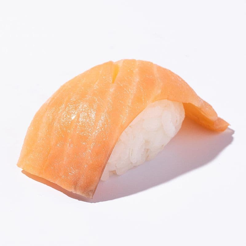 NIGIRI SAUMON FUMÉ / SMOKED SALMON NIGIRI