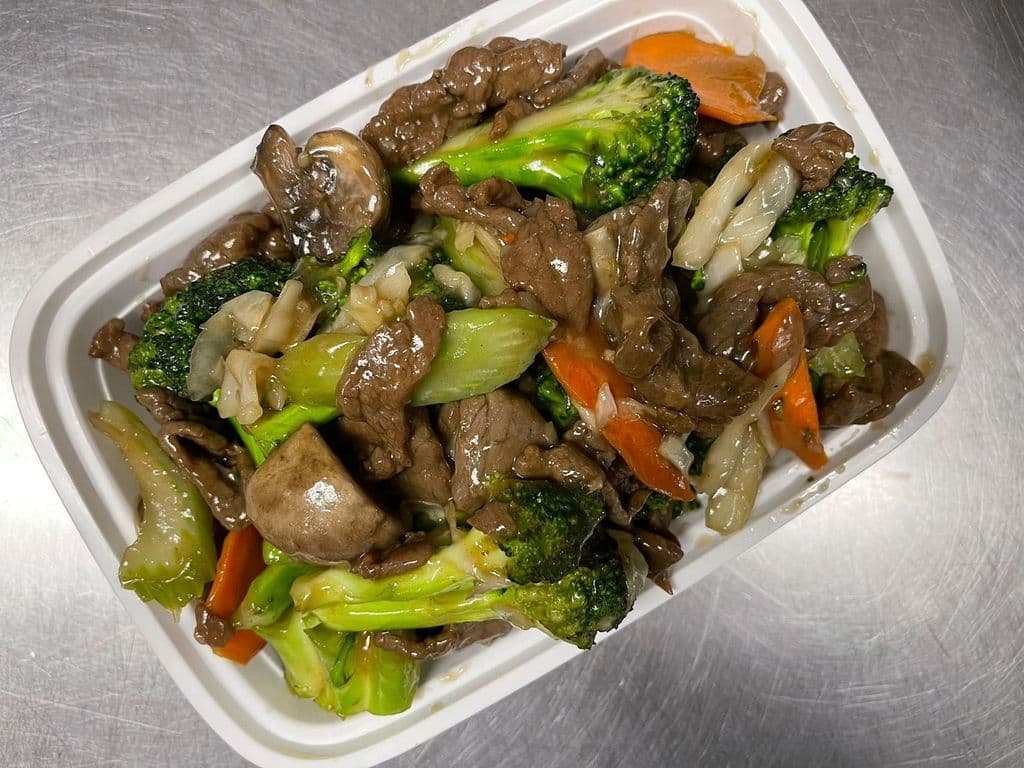 39. Sliced Beef with Mixed Vegetables