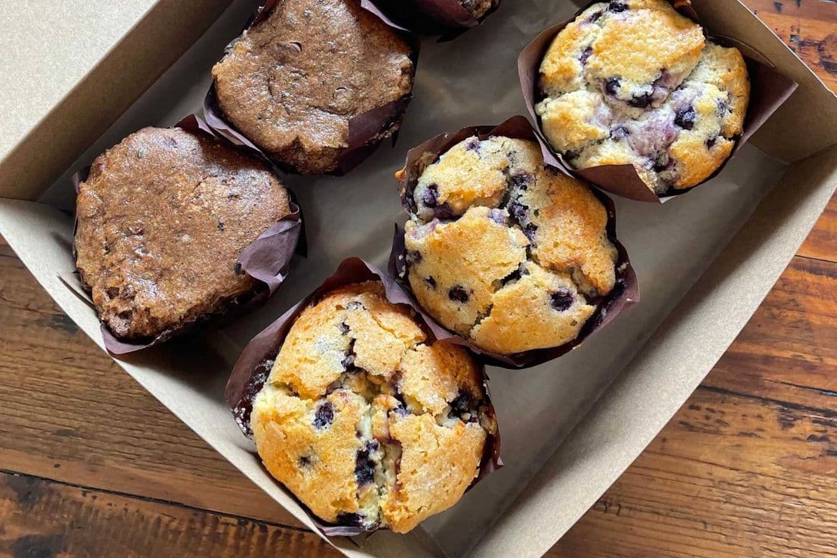 muffins (choose your flavour) - 4 pack (4 Packs)