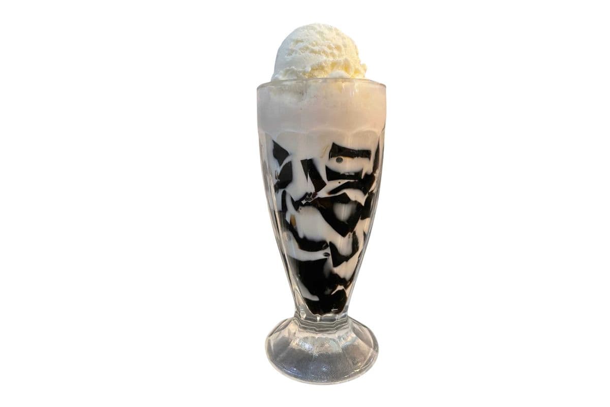 Grass Jelly Coconut Icy