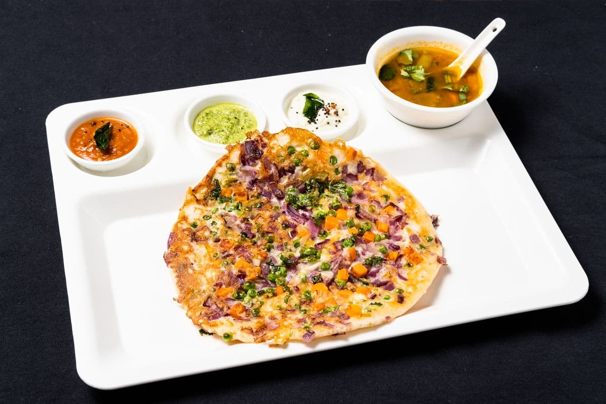 Mixed Vegetable Uttapam