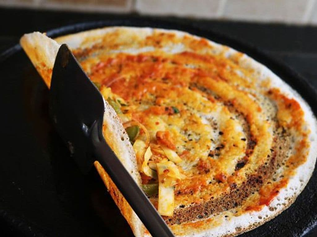 Schezwan Cheese Dosa