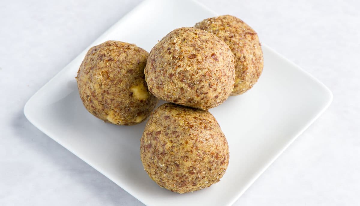 Alsi Ke Ladoo (1LB)