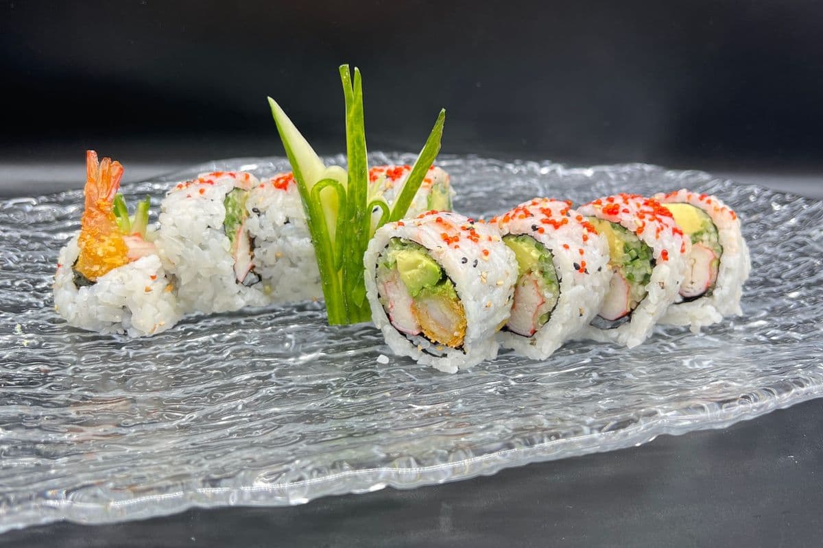 T02. Dynamite Roll (8pcs)