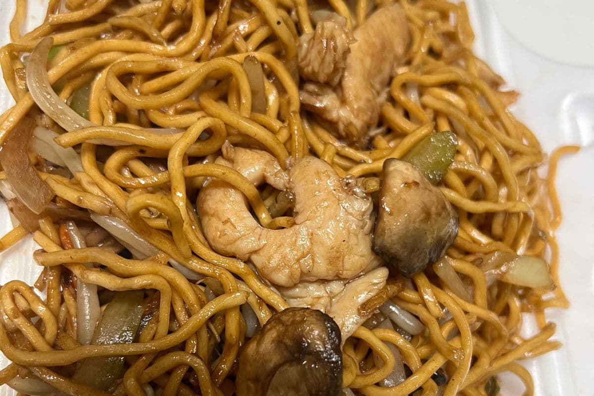 40. Chicken and Mushroom Chow Mein